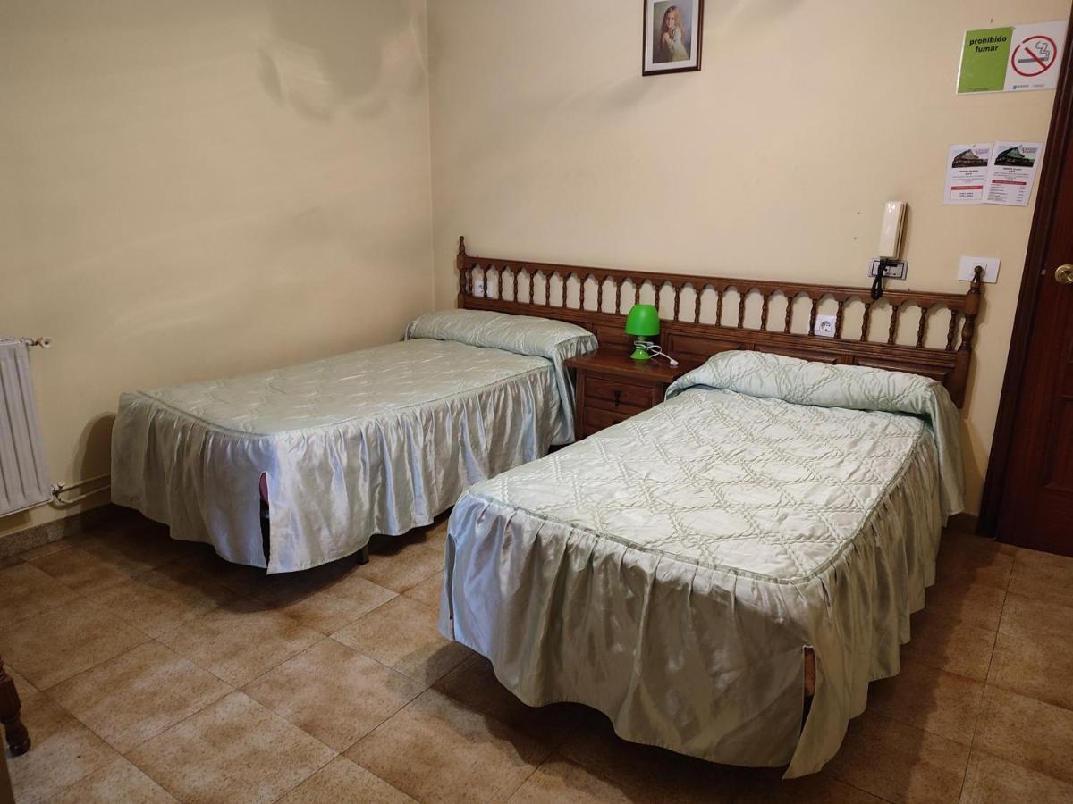 Pension - Restaurante Vilaboa Boveda  ภายนอก รูปภาพ