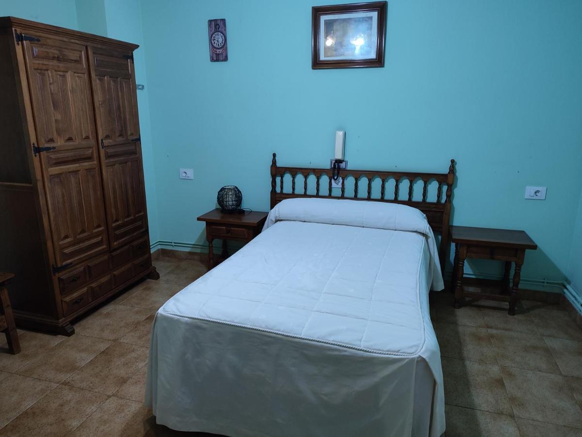 Pension - Restaurante Vilaboa Boveda  ภายนอก รูปภาพ