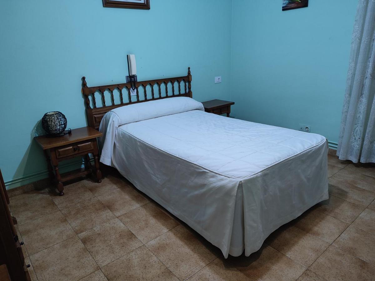 Pension - Restaurante Vilaboa Boveda  ภายนอก รูปภาพ