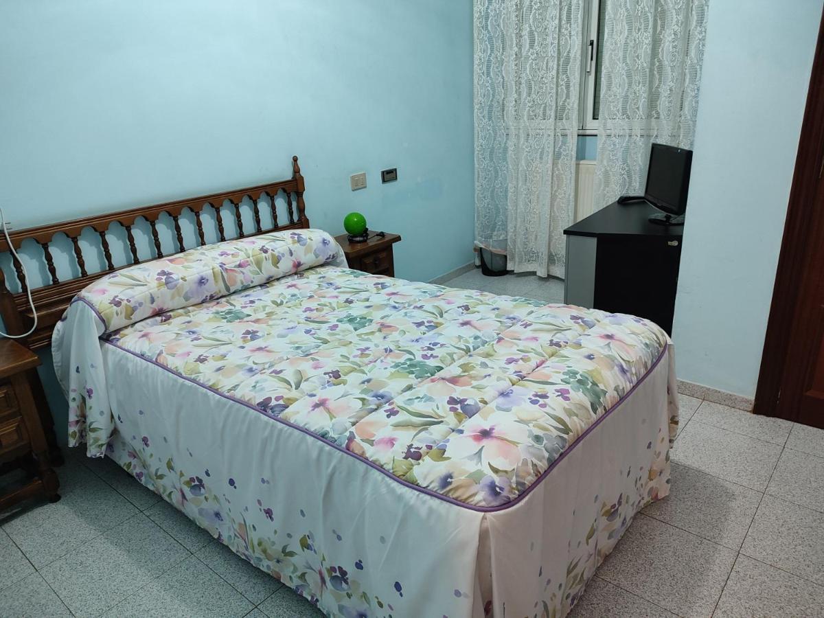 Pension - Restaurante Vilaboa Boveda  ภายนอก รูปภาพ