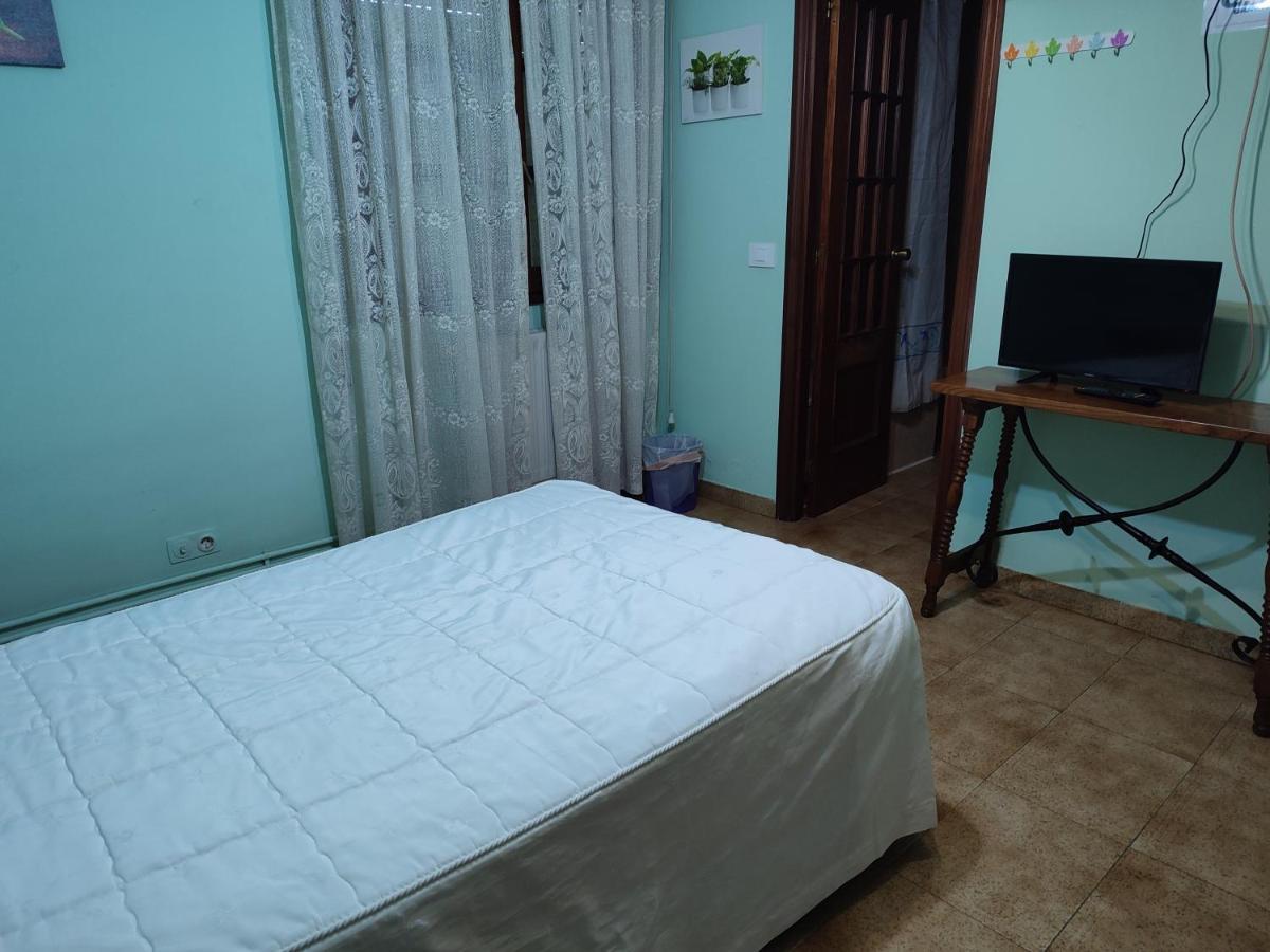 Pension - Restaurante Vilaboa Boveda  ภายนอก รูปภาพ