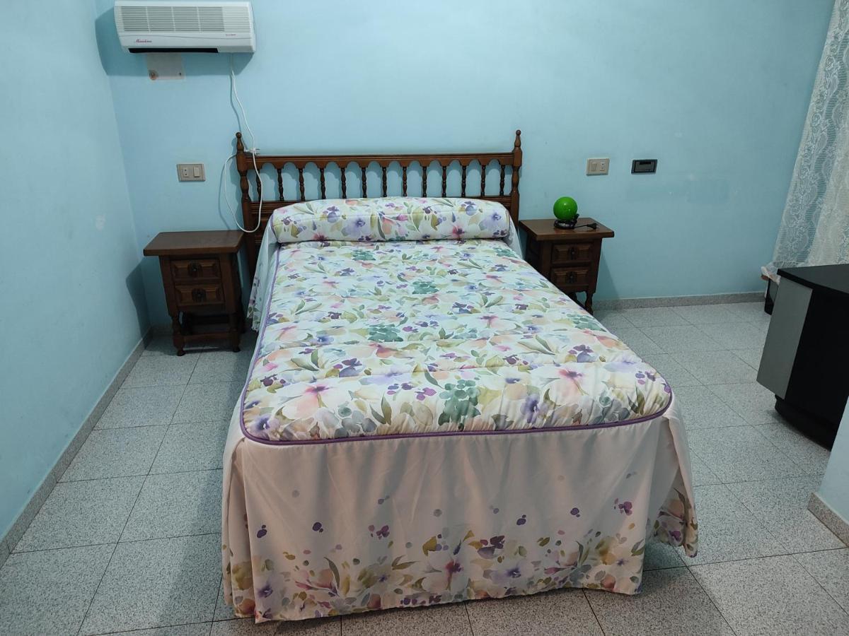 Pension - Restaurante Vilaboa Boveda  ภายนอก รูปภาพ