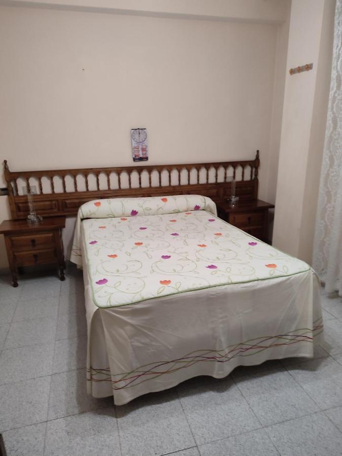 Pension - Restaurante Vilaboa Boveda  ภายนอก รูปภาพ